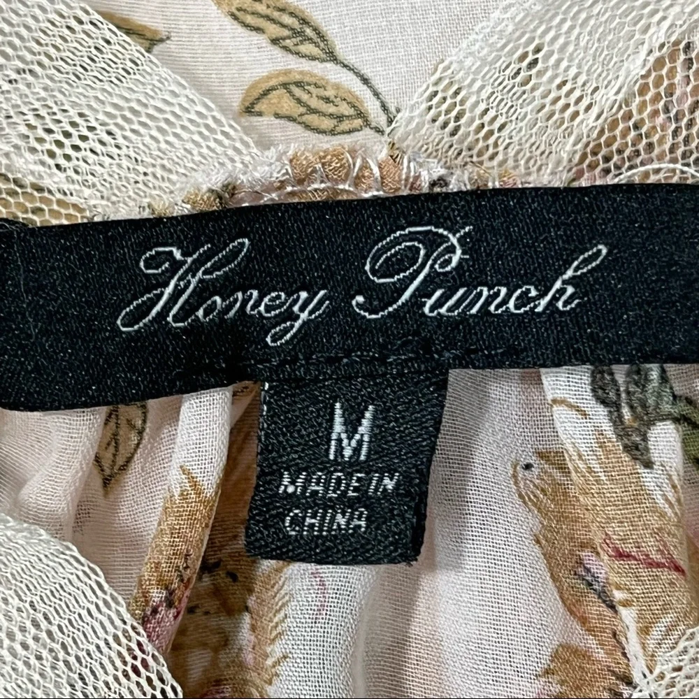 HONEY PUNCH Blouse Size M Crochet Lace Trim Mesh Pink Green Sheer High neck - Picture 8 of 8